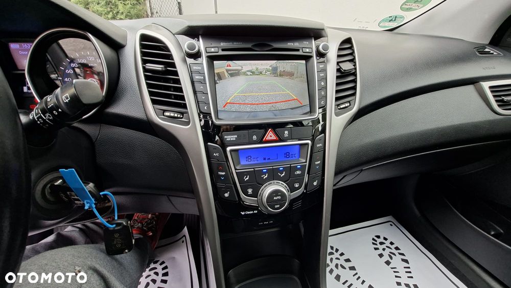Hyundai i30 1.4 Premium - 8