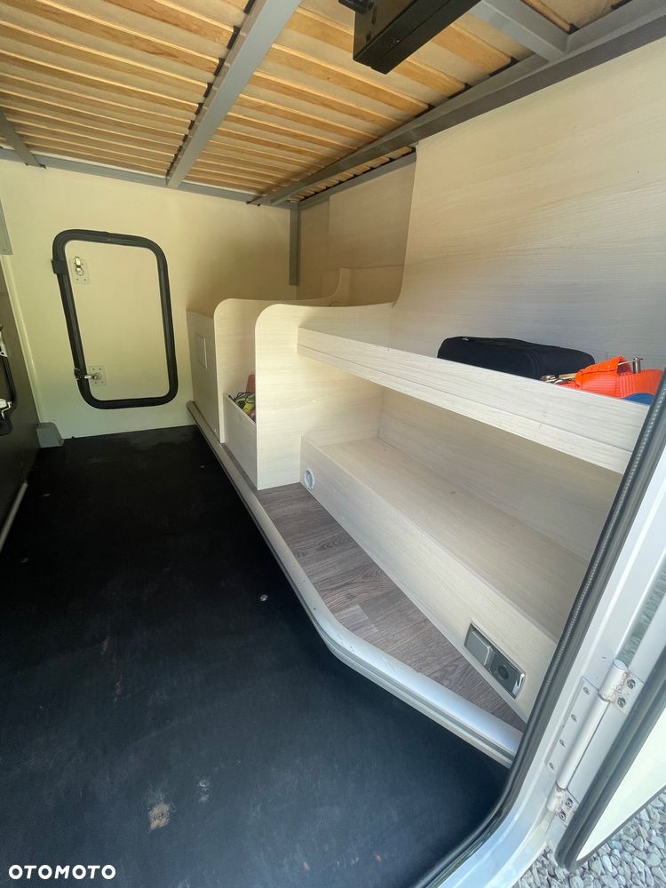 Ford Transit - 10