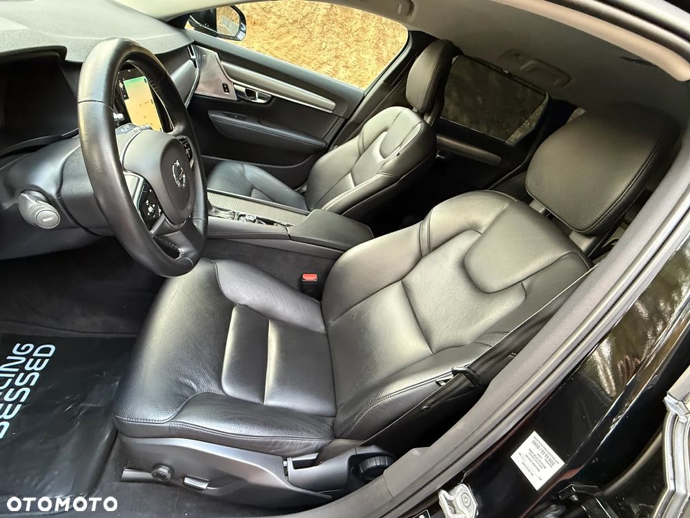 Volvo V90 D5 AWD Momentum - 23