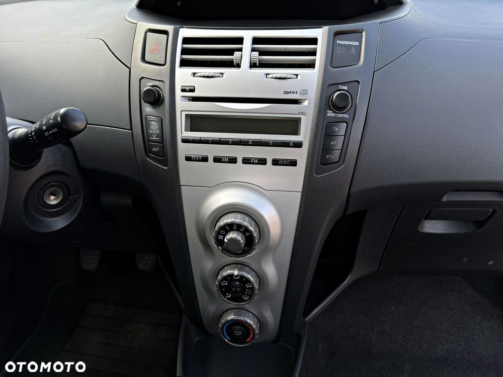 Toyota Yaris 1.0 Luna A/C - 16