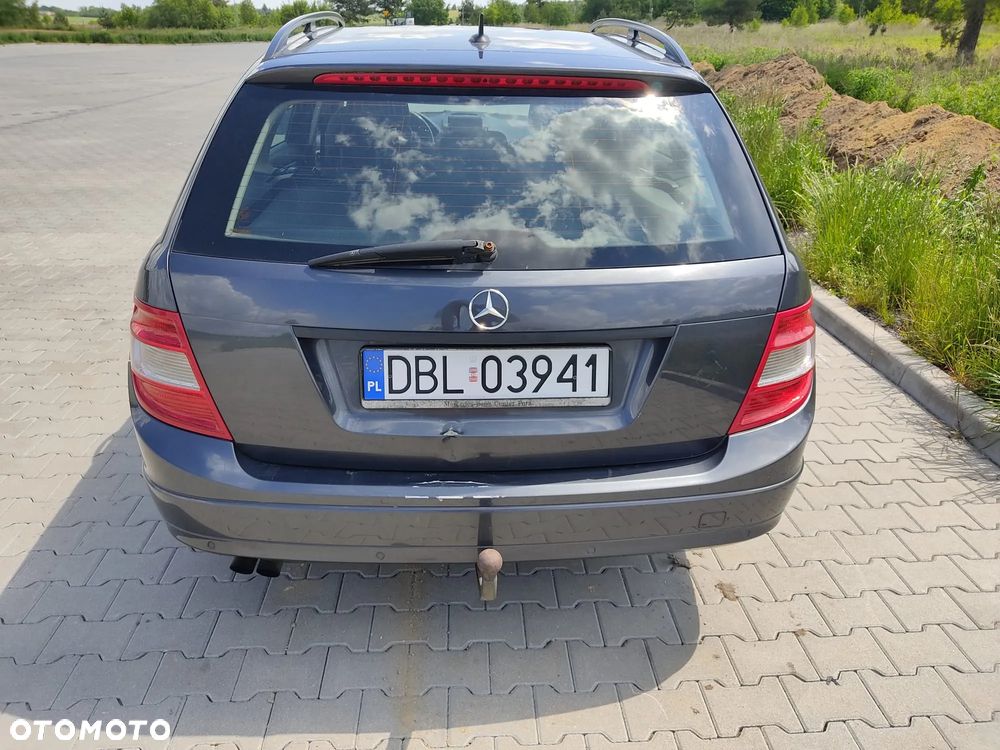 Mercedes-Benz Klasa C 200 CDI DPF BlueEFFICIENCY - 3