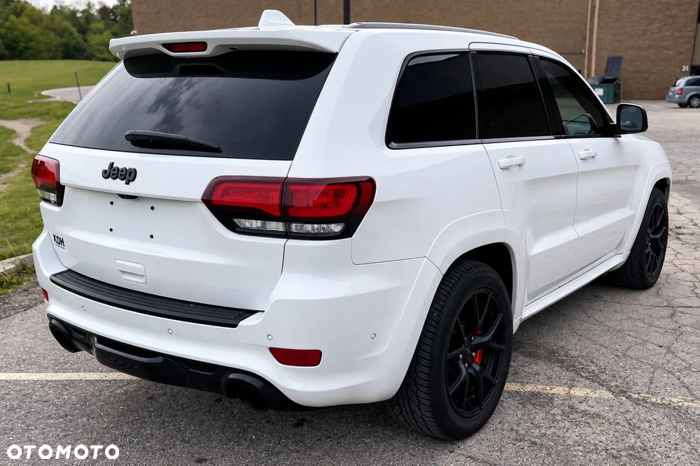 Jeep Grand Cherokee - 8
