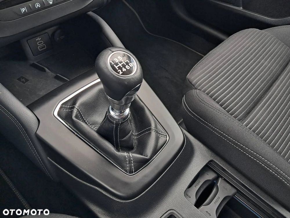 Ford Focus 1.0 EcoBoost mHEV Titanium X - 19