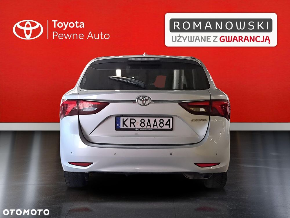 Toyota Avensis - 9