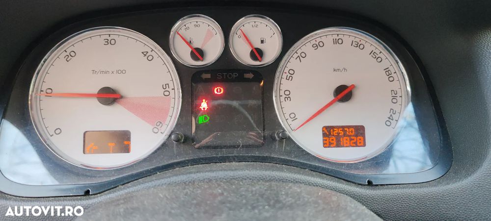 Peugeot 307 1.6HDi Base - 6