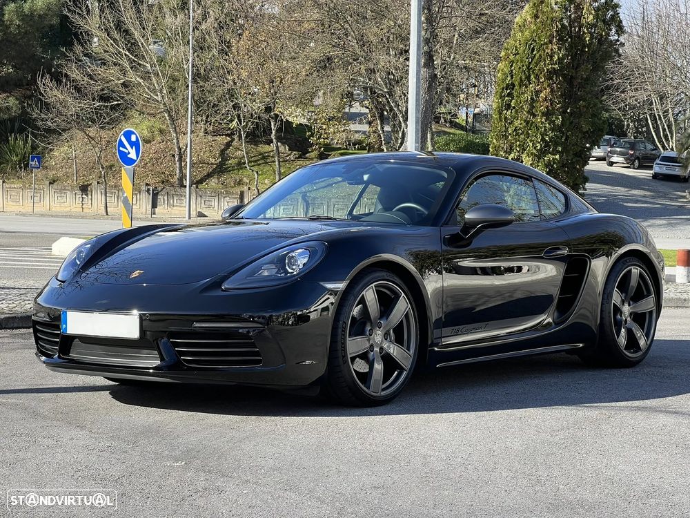 Porsche 718 Cayman T - 1