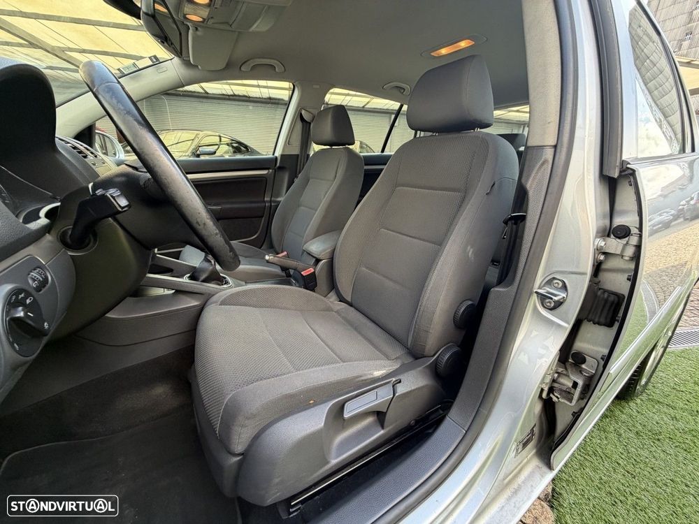 VW Golf 1.9 TDi BlueM. Confortline - 23