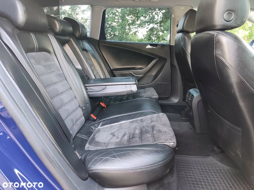 Volkswagen Passat 2.0 TDI Highline - 15
