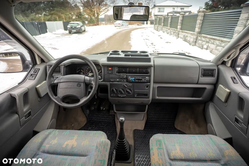 Volkswagen California - 11