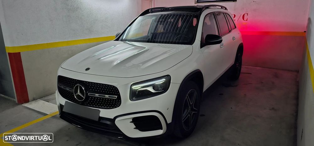 Mercedes-Benz GLB 200 d AMG Line - 2