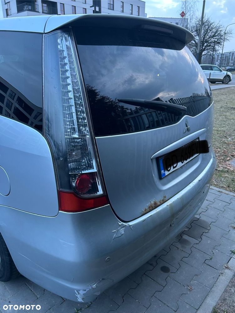 Mitsubishi Grandis 2.0 DID Intense - 4