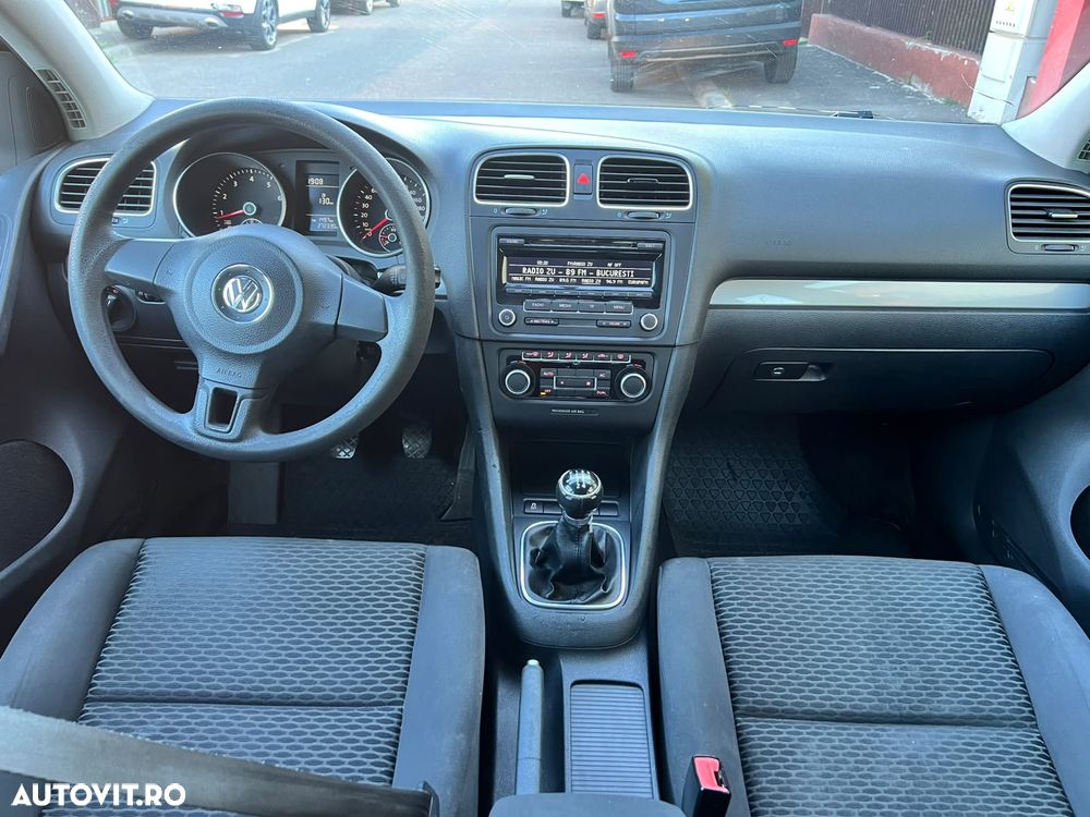 VOLKSWAGEN Golf 2012 — imagine 12