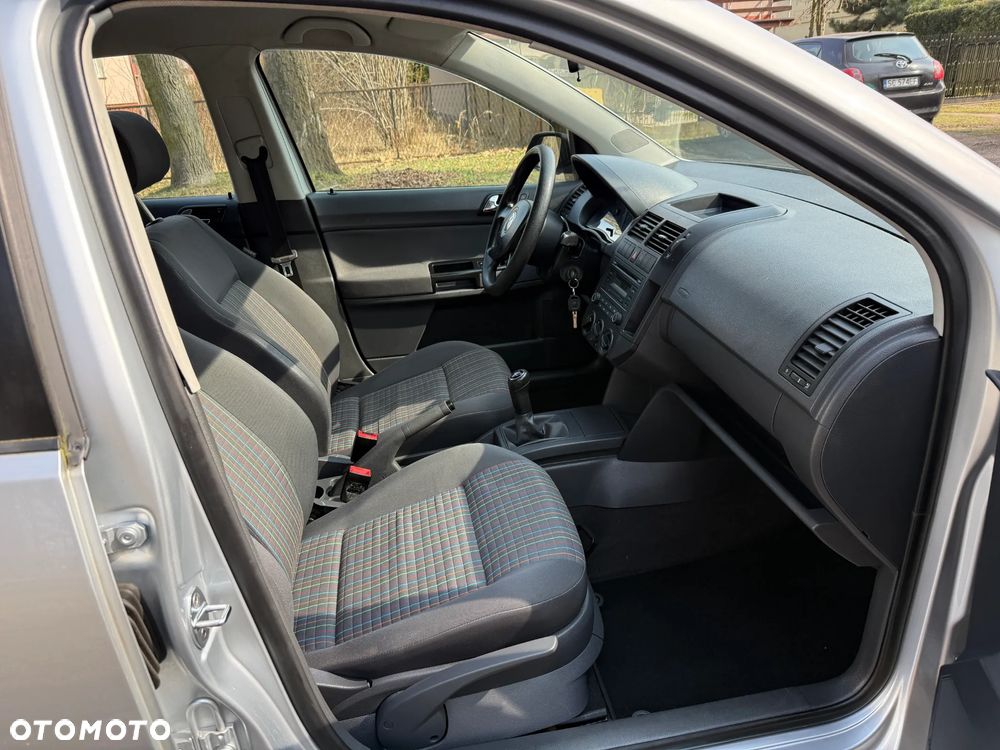 Volkswagen Polo 1.2 12V Highline - 26