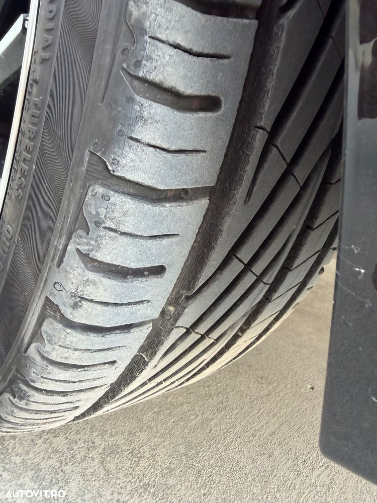 BMW Seria 3 320d DPF Aut. - 29