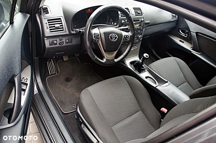 Toyota Avensis 1.8 Life - 4