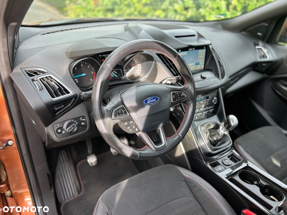 Ford Kuga 2.0 TDCi 4x4 ST-Line - 11