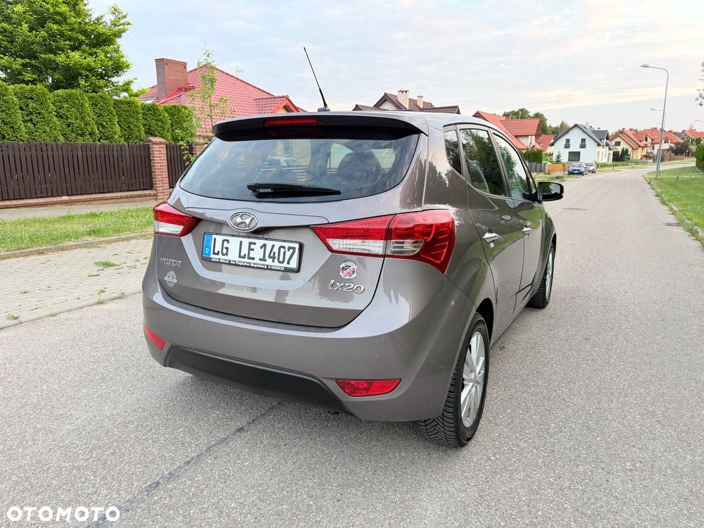 Hyundai ix20 - 11