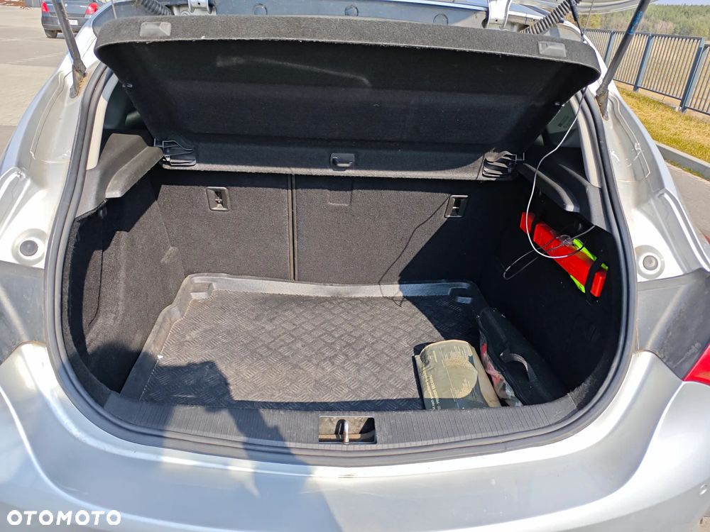 Opel Astra 1.4 Turbo - 8