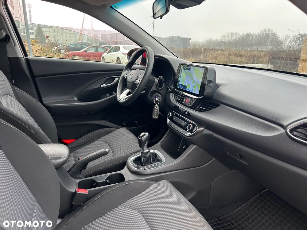 Hyundai i30 1.4 Classic + - 6