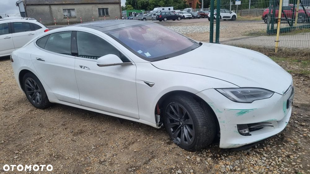 Tesla Model S 100D Allradantrieb - 10