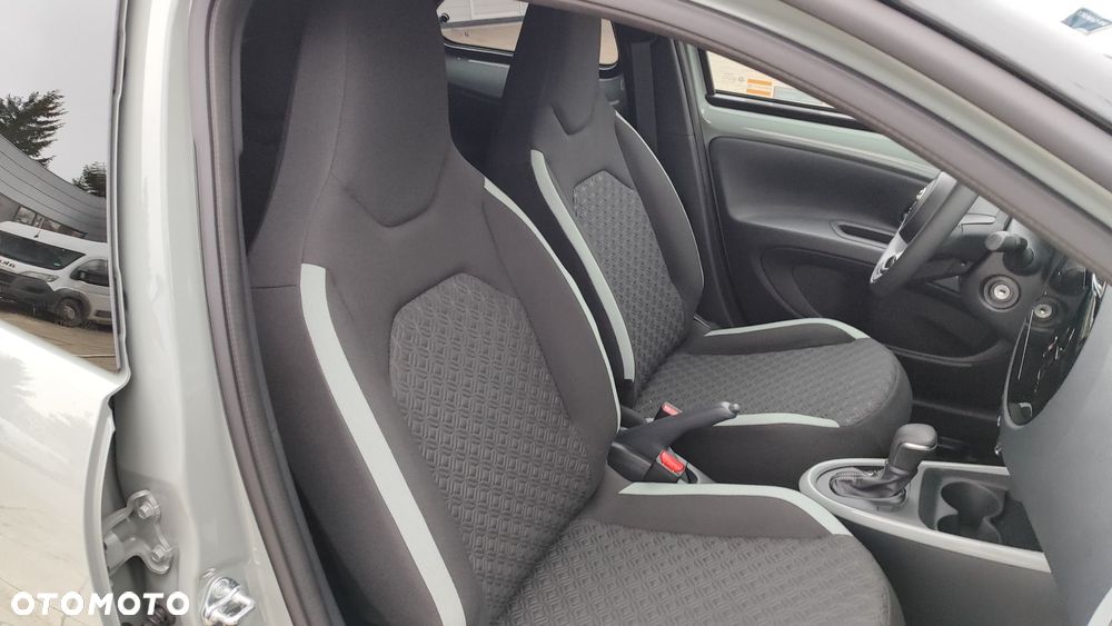 Toyota Aygo X 1.0 VVT-i Style CVT - 17