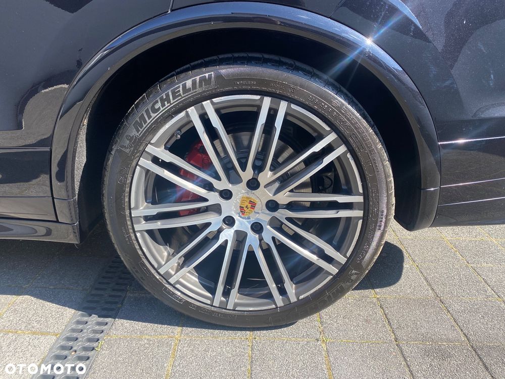 Porsche Cayenne GTS - 22