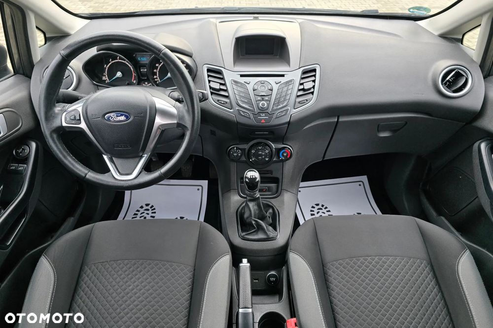 Ford Fiesta 1.25 Ambiente - 24