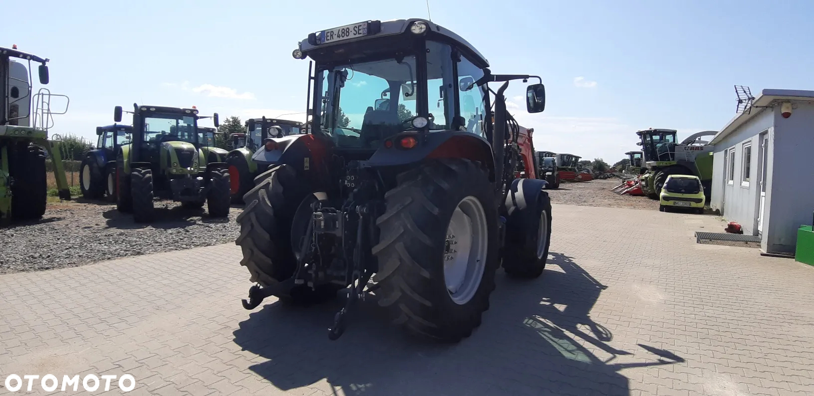 Massey Ferguson 5710 - 5