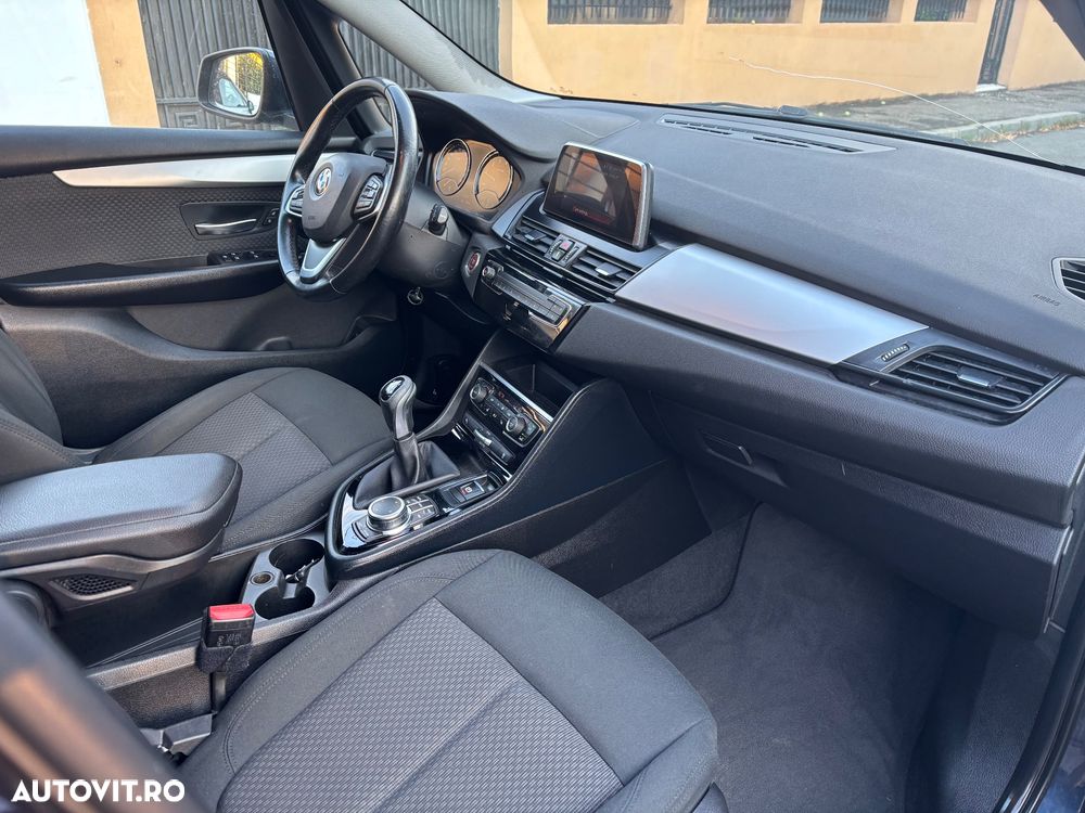 BMW Seria 2 216i Advantage - 13