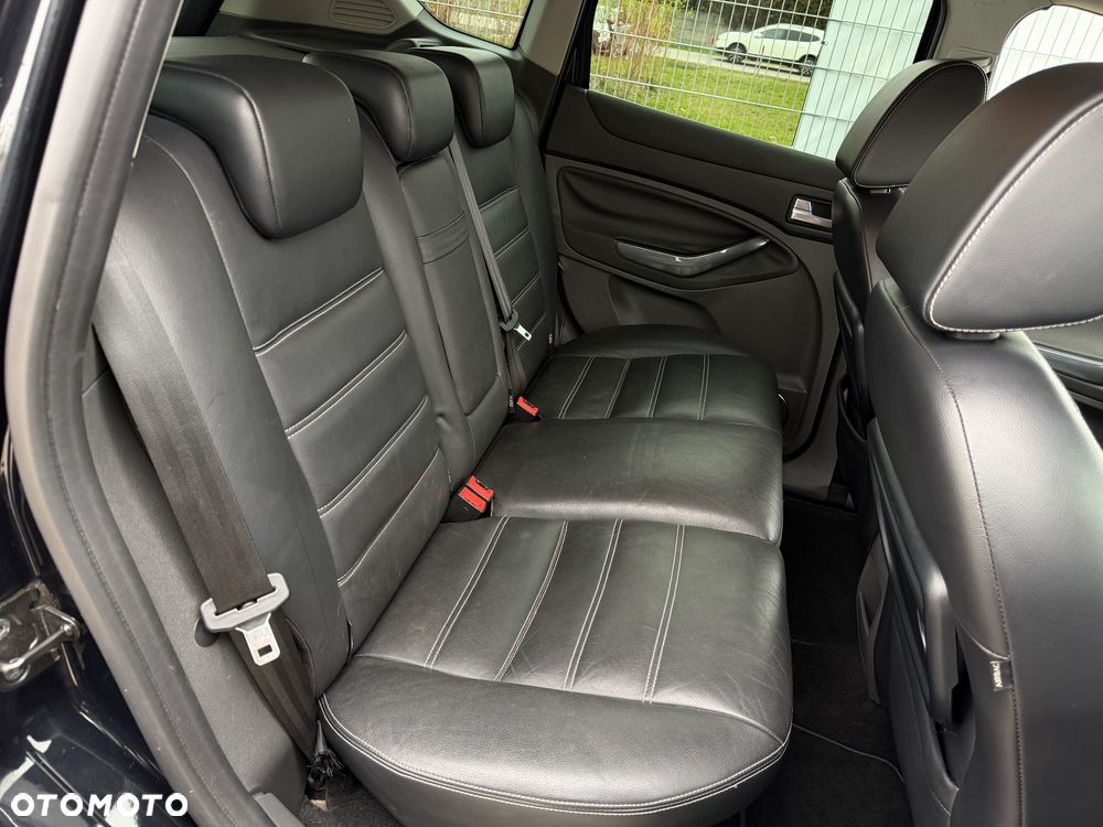 Ford Kuga 2.0 TDCi 4WD Titanium - 37