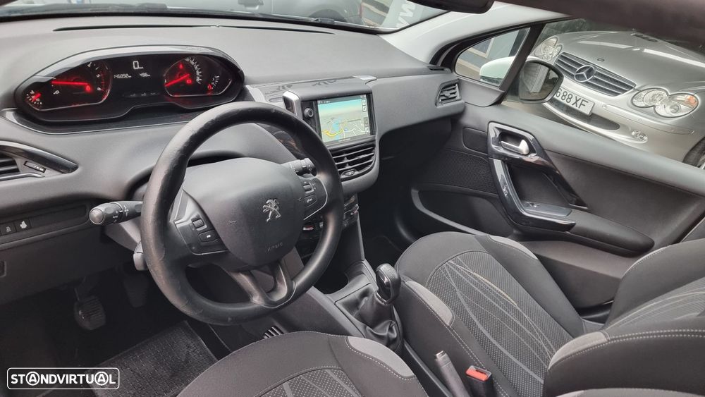 Peugeot 208 1.6 e-HDi Active - 4