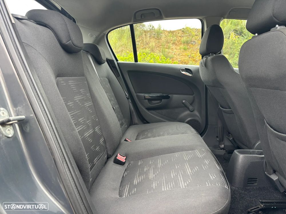 Opel Corsa 1.3 CDTi Enjoy - 24