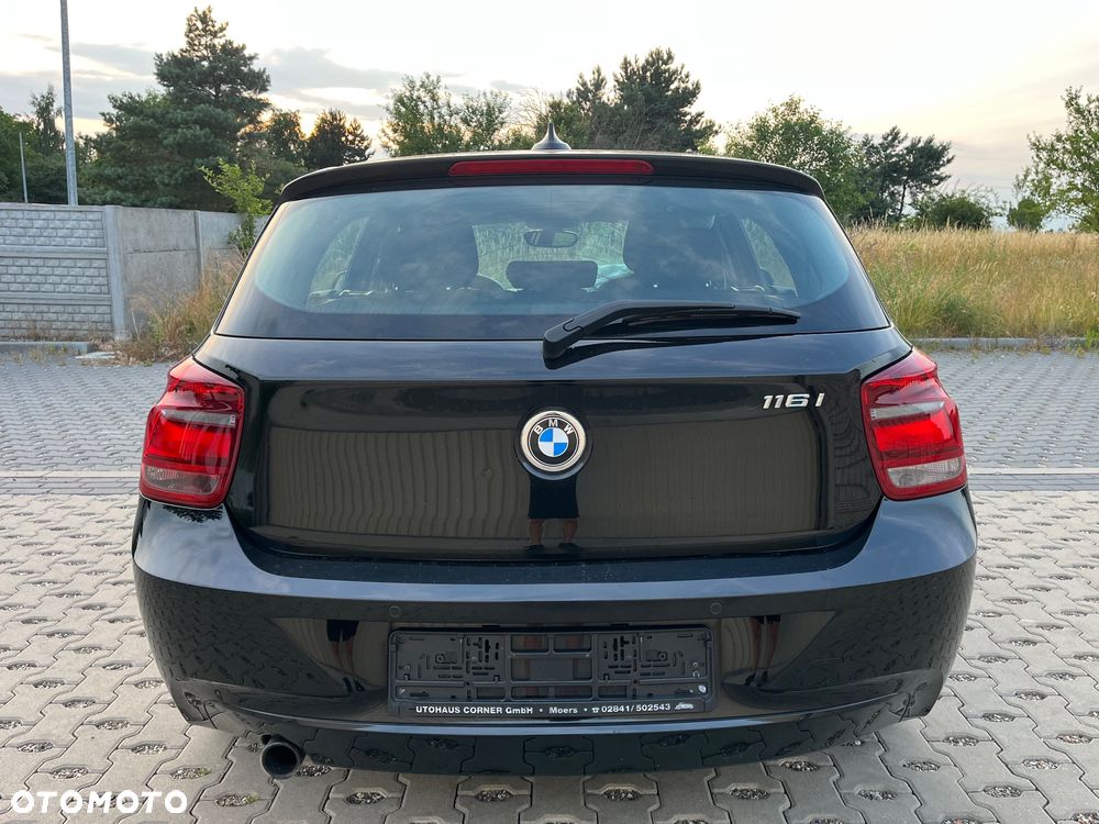 BMW Seria 1 116i - 6