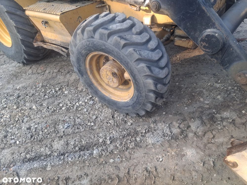 Caterpillar 428D - 9
