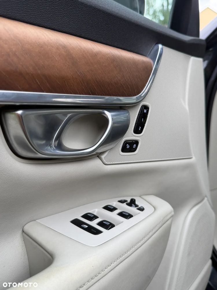 Volvo V90 D4 AWD Inscription - 16