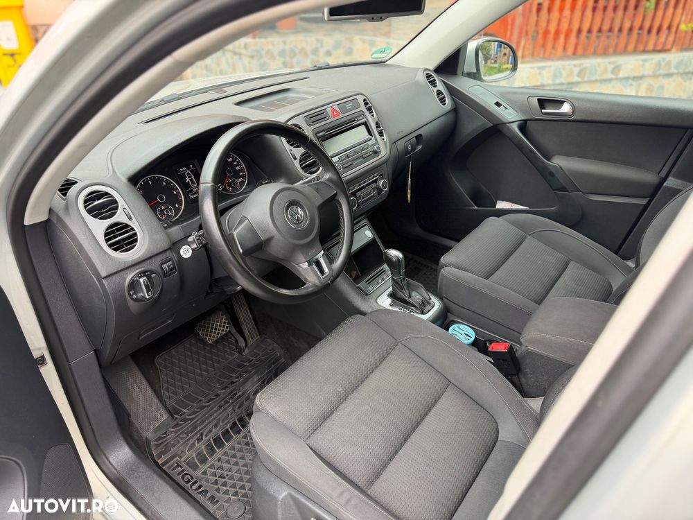 Volkswagen Tiguan - 8