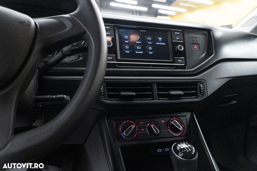 Volkswagen Polo 1.0 Comfortline - 35