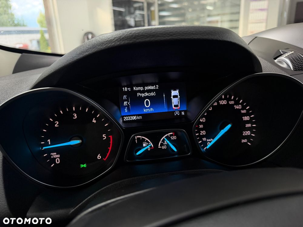 Ford Kuga 1.5 TDCi 2x4 Titanium - 14