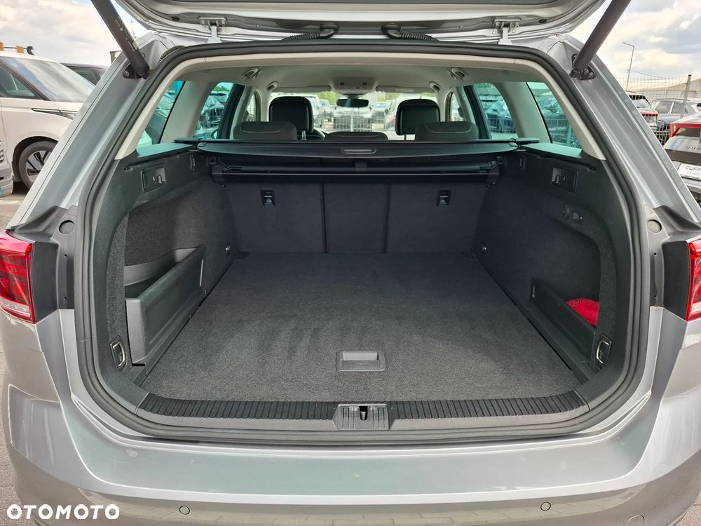 Volkswagen Passat 2.0 TDI EVO Business DSG - 14