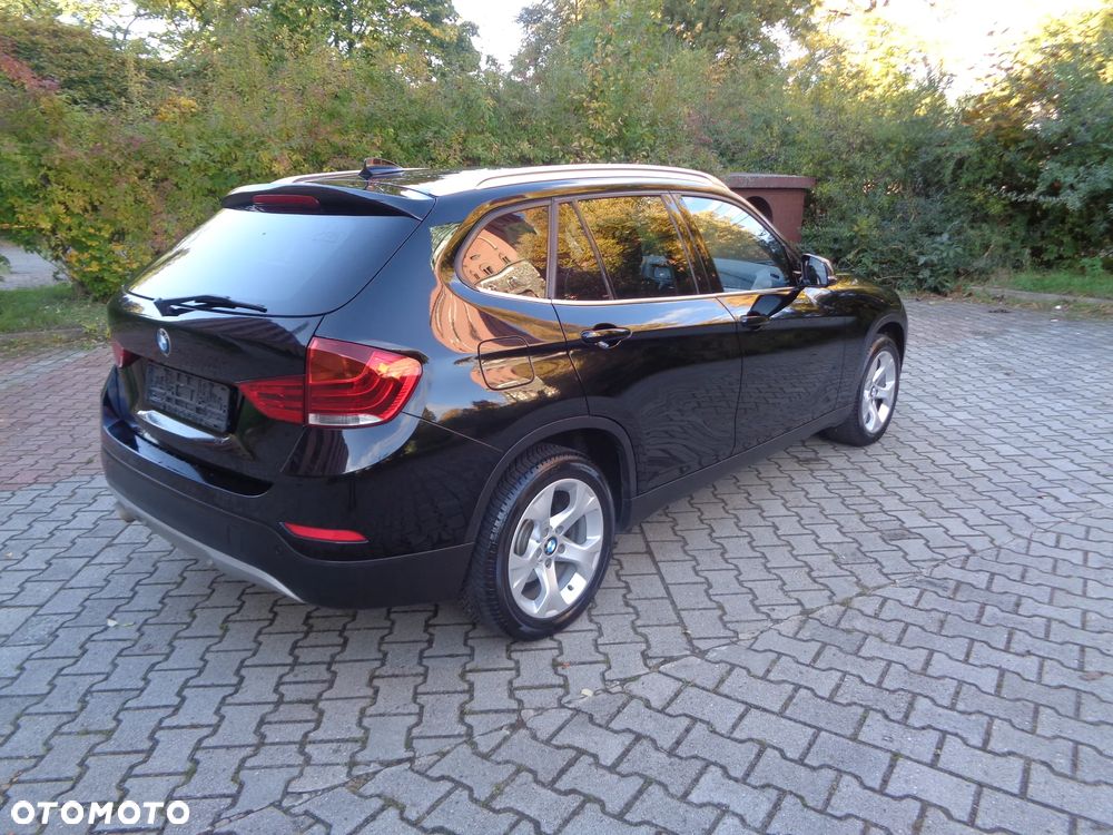 BMW X1 xDrive18d Sport Line - 4