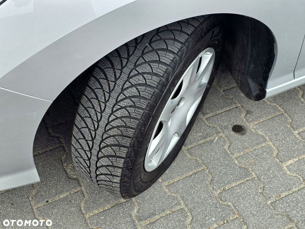 Peugeot 308 1.4 Presence - 25