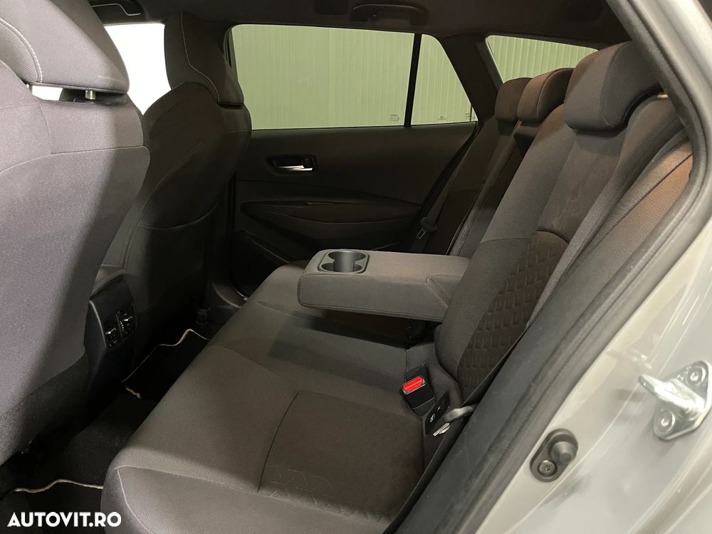 Toyota Corolla 1.8 Business Edition - 11
