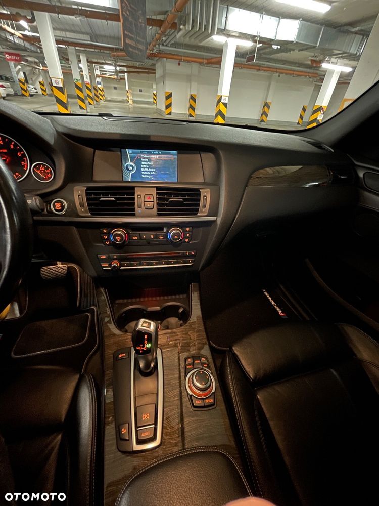 BMW X3 28i xDrive - 16