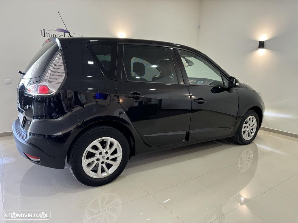 Renault Scénic 1.5 dCi Exclusive SS - 2