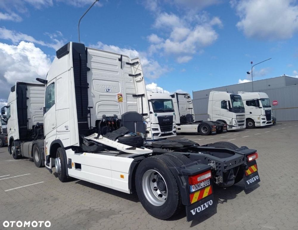 Volvo FH 460 AERO Globetrotter XL ACC i-Save I-ParkCool SideSkirts Mirror Cam - 4