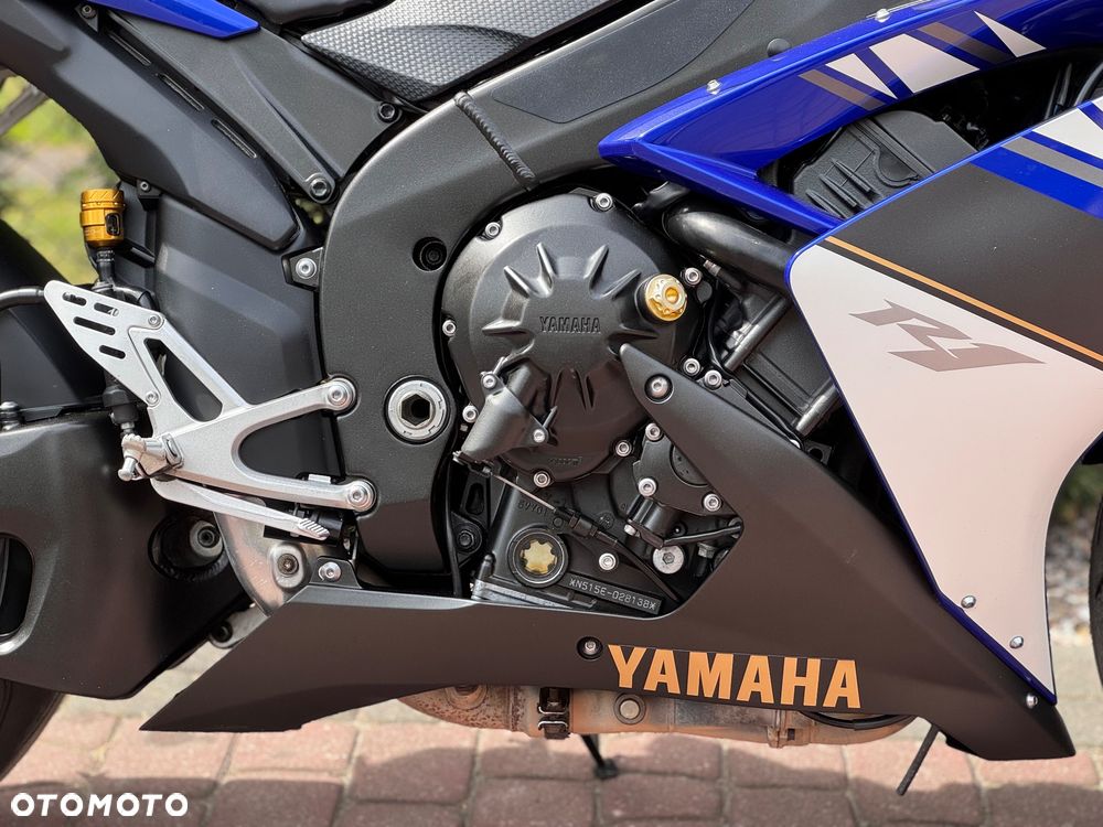 Yamaha YZF - 12
