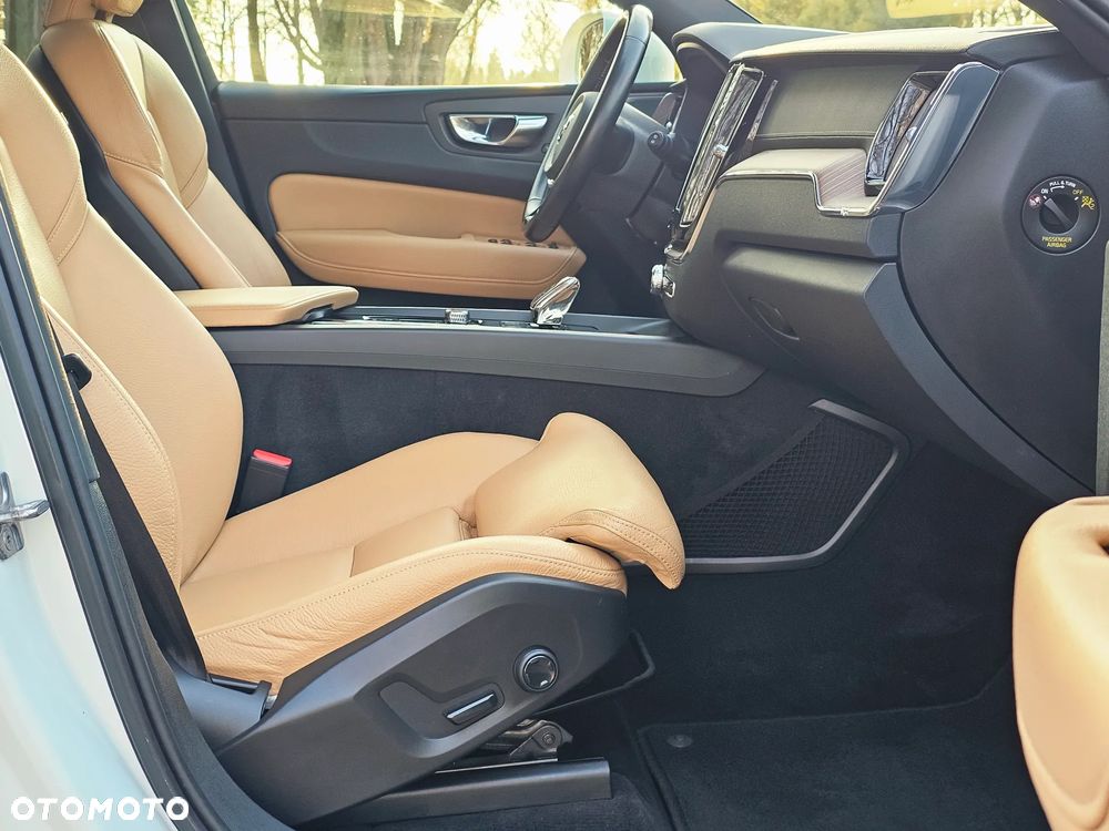 Volvo XC 60 D4 SCR AWD Inscription - 40