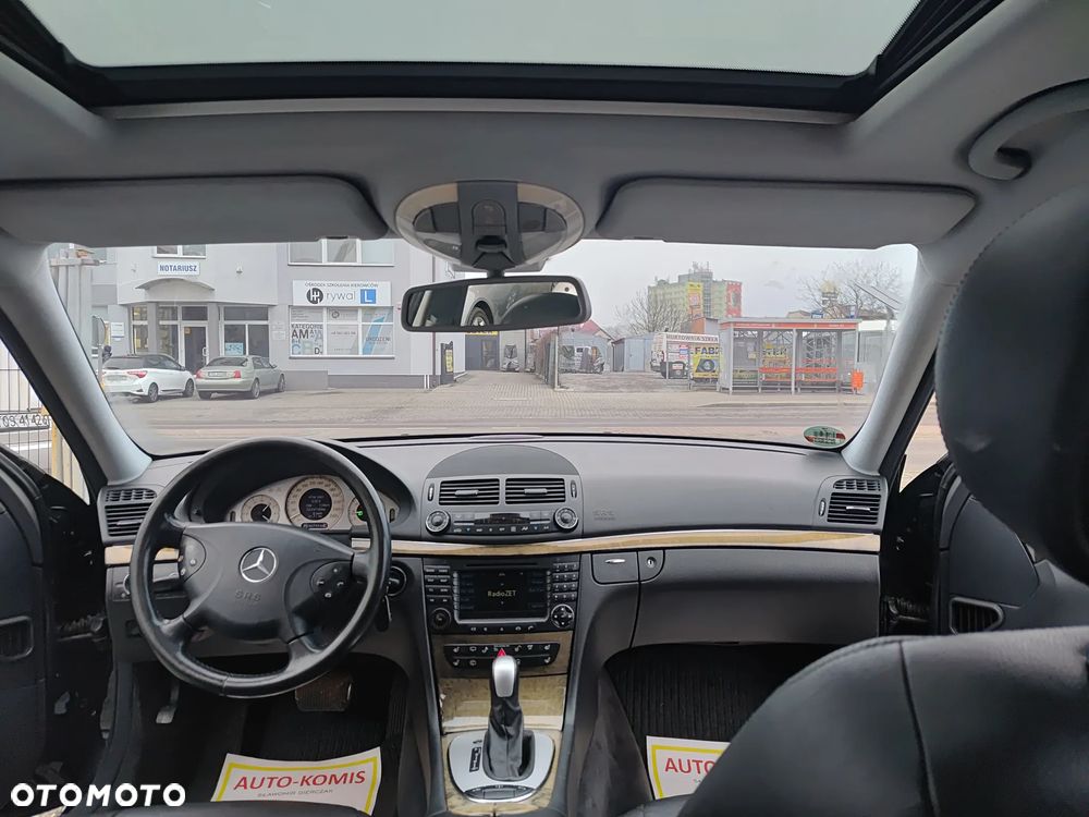 Mercedes-Benz Klasa E 500 Avantgarde Sport Edition - 23