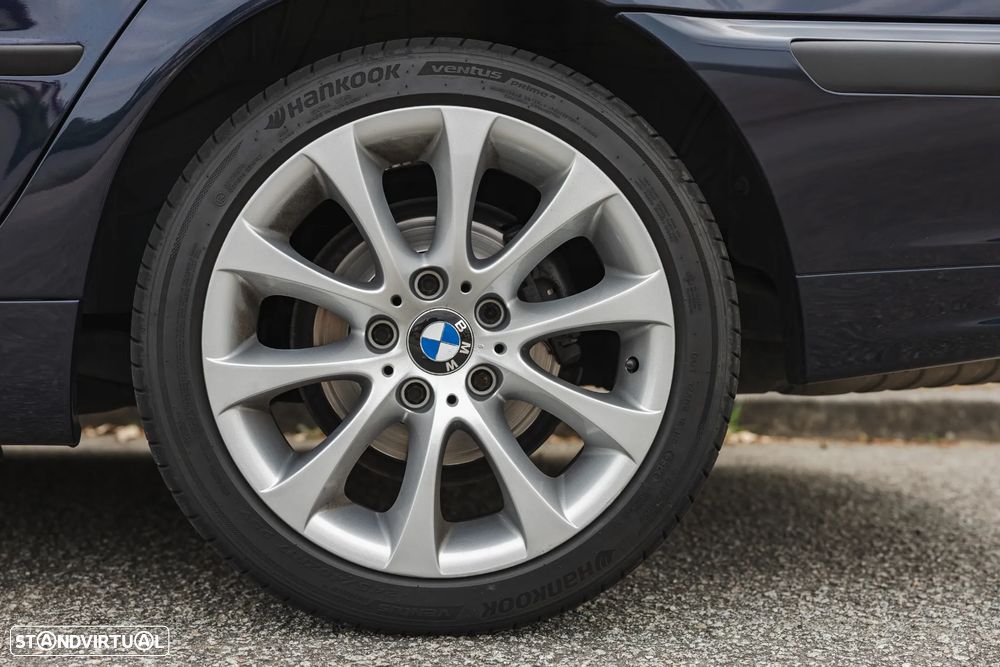 BMW 320 d Touring - 11