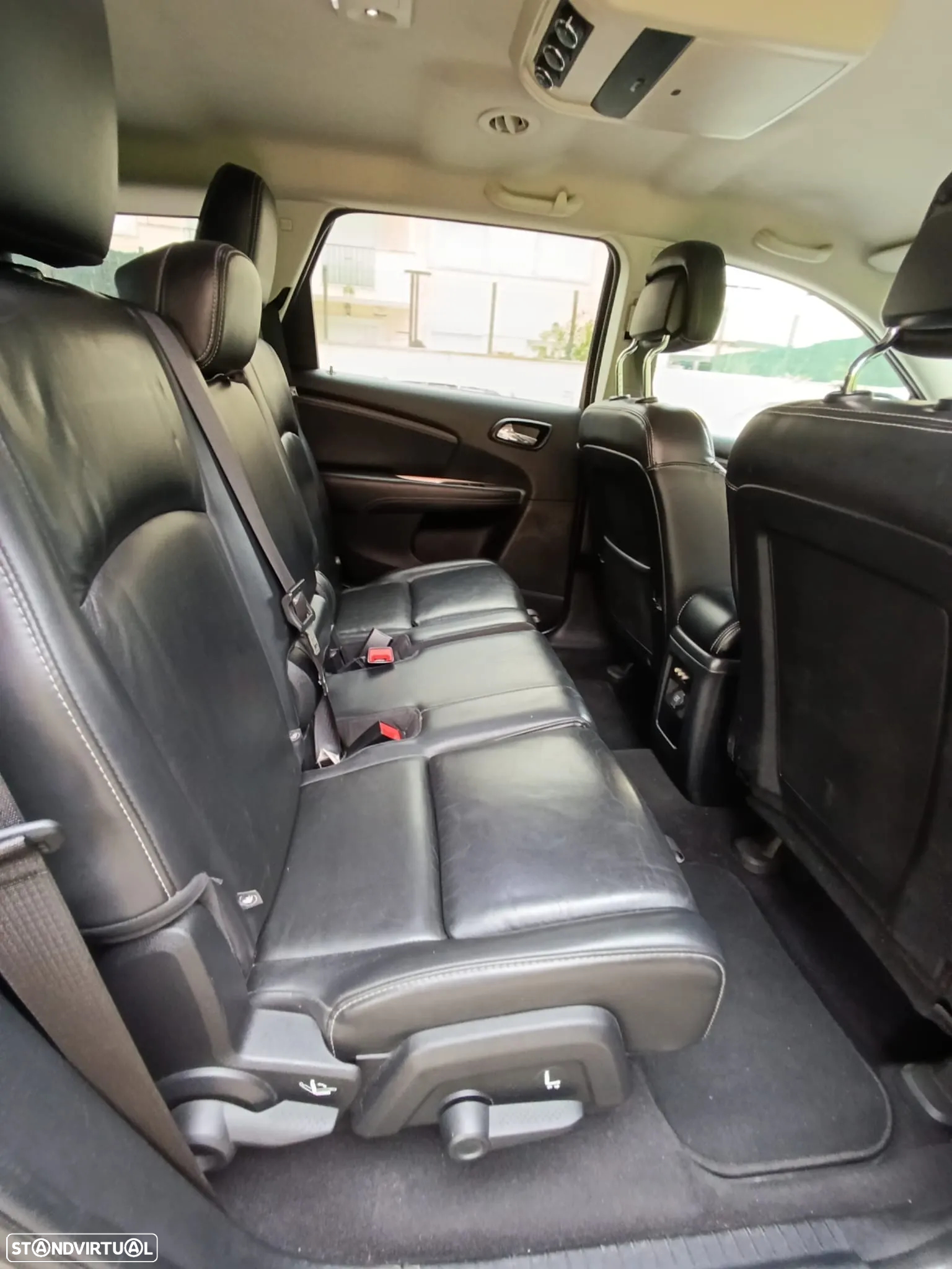 Fiat Freemont 2.0 M-Jet Urban - 19